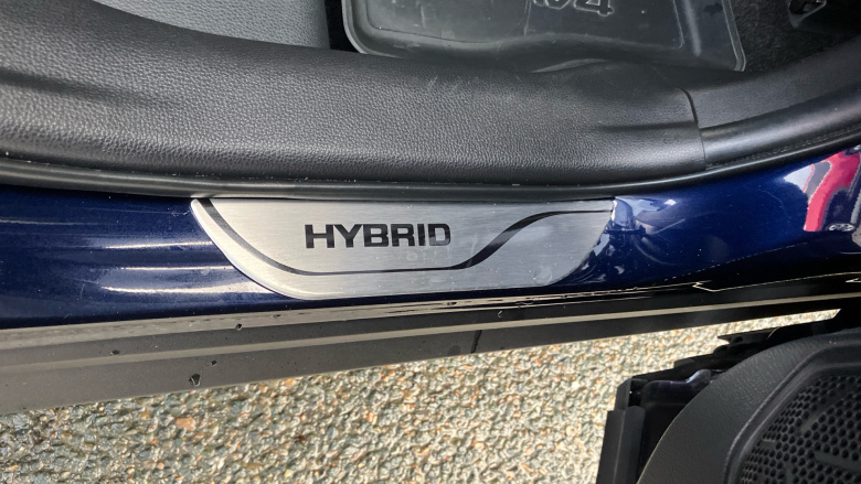 Toyota RAV4 2.5 VVT-i Hybrid Design 5dr CVT 2WD Hybrid Estate